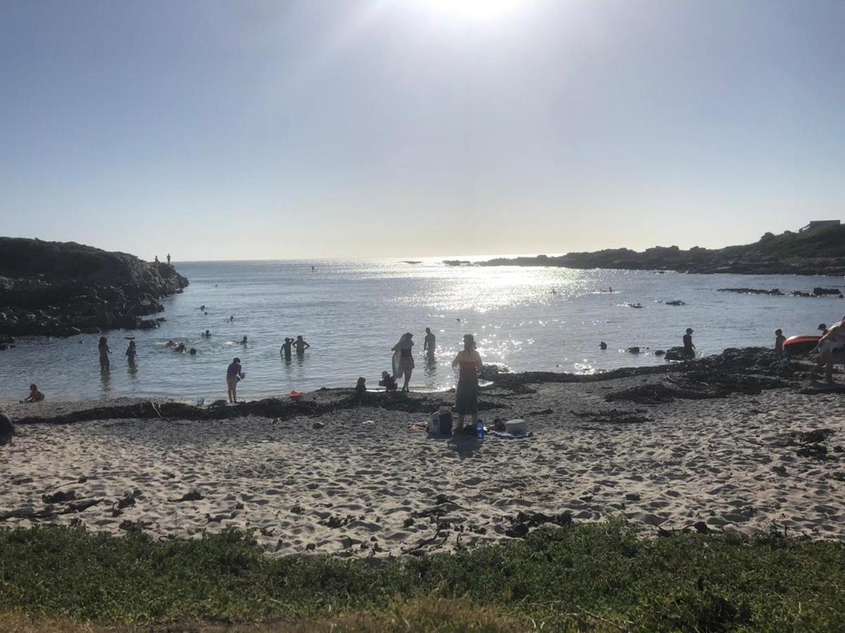 Ons C-Huis - Gansbaai Seafront Accommodation, Back-Up Power Eksteriør billede
